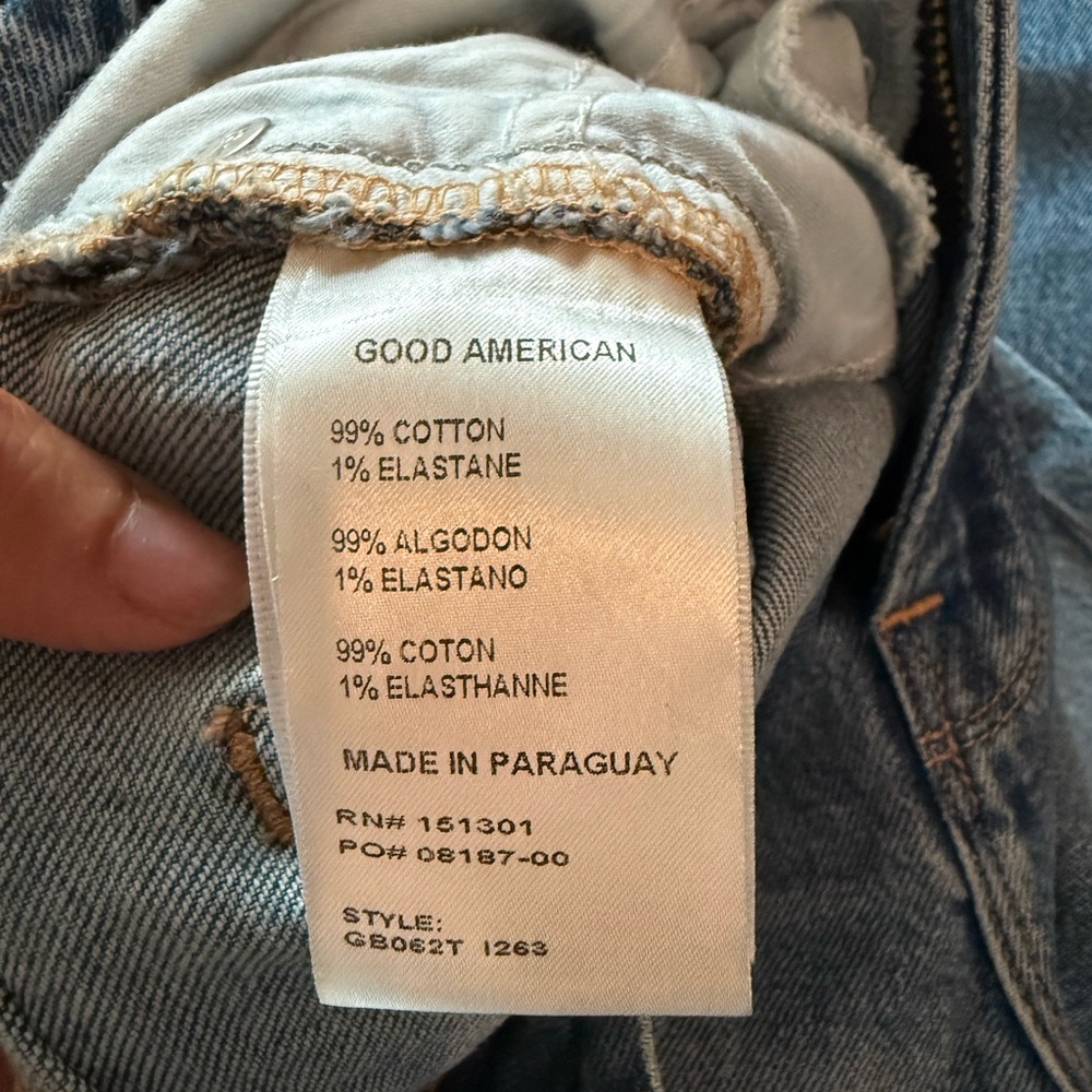 Good American Frayed Hem Straight Leg Jeans - Light Blue - Picture 6 of 6